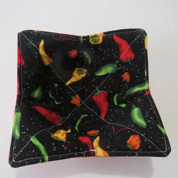 Microwave Bowl Cozy Reversibe Peppers and Red Cotton Fabric - Picture 1 of 4
